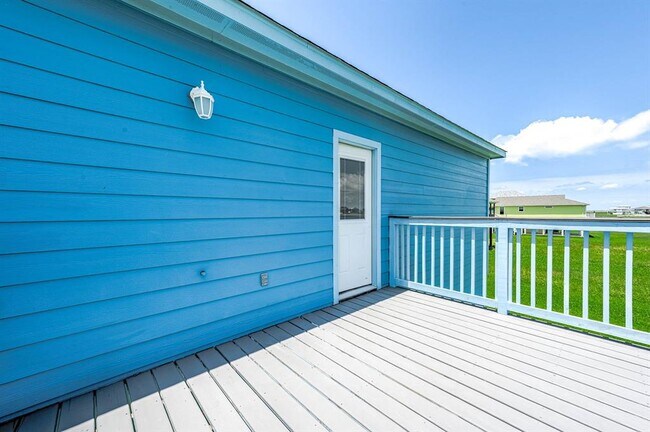 Building Photo - 4019 Mitote Dr