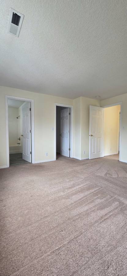 Building Photo - 19058 SW Christopher Dr