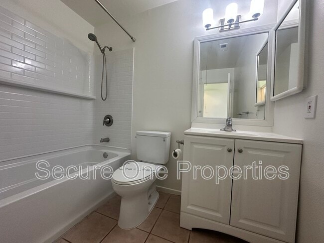 Building Photo - 86 Maegan Pl