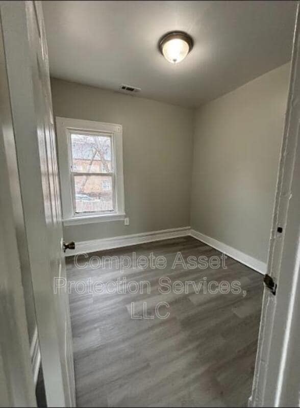 Building Photo - 3732 Deodar St