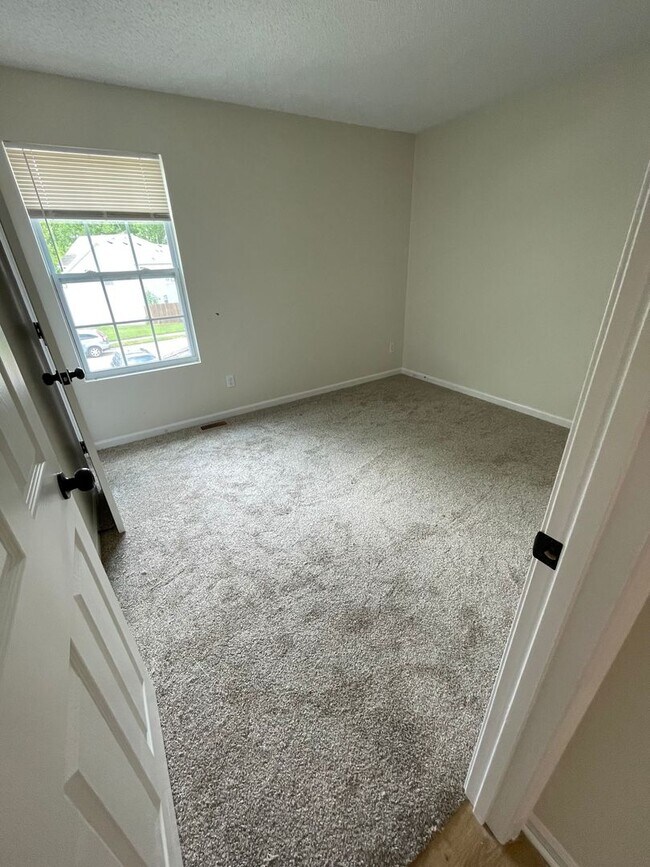 Building Photo - 1904-1906 Arlene Dr.