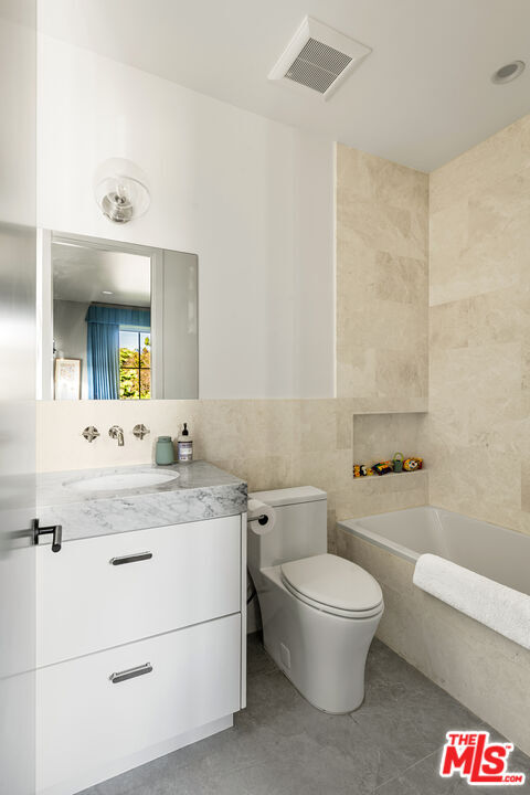 Building Photo - 1099 Nowita Pl