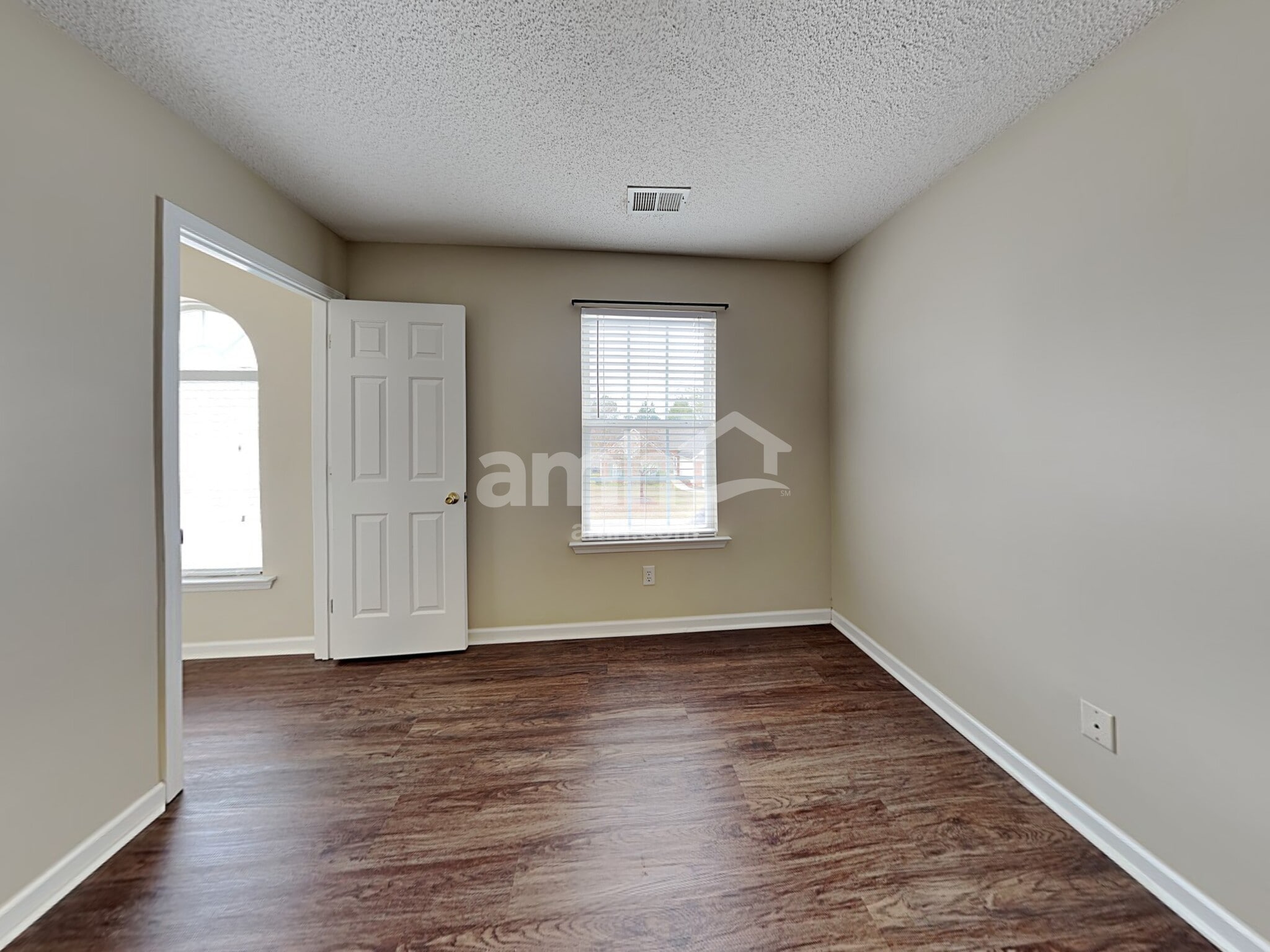 Building Photo - 145 Sandy Ln