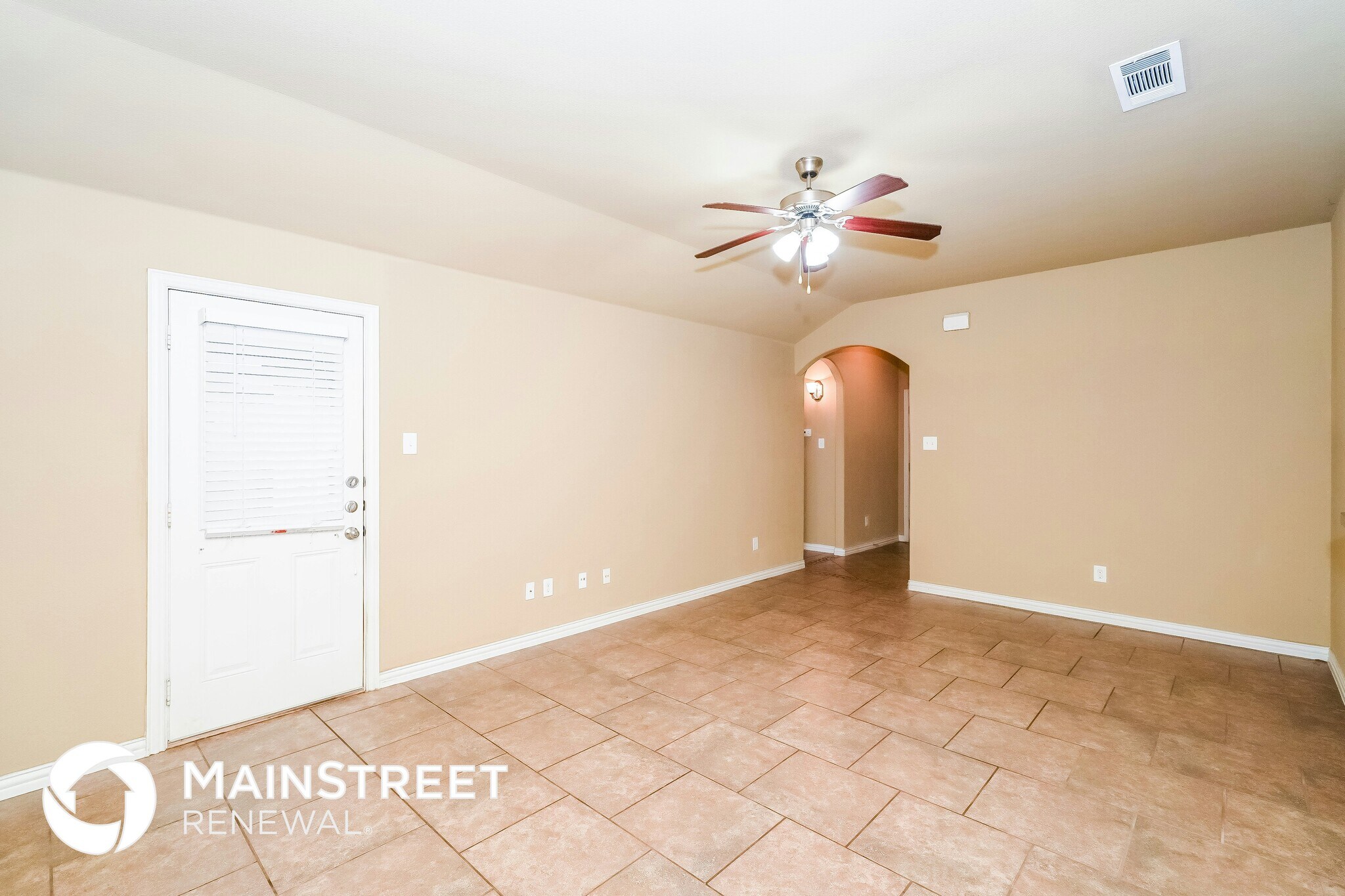 Building Photo - 7625 Hollow Forest Dr