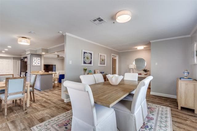 Building Photo - 2476 Pinebluff Dr