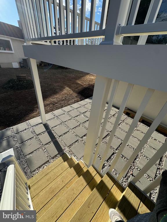 Building Photo - 110 Elaine Dr