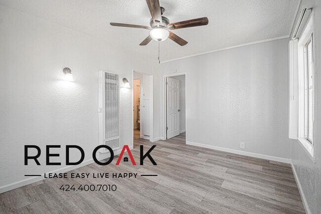 Building Photo - 12145 Pine St