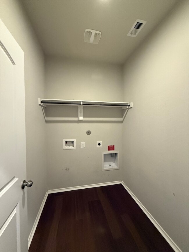 Building Photo - 11335 Dawn Beach Ln