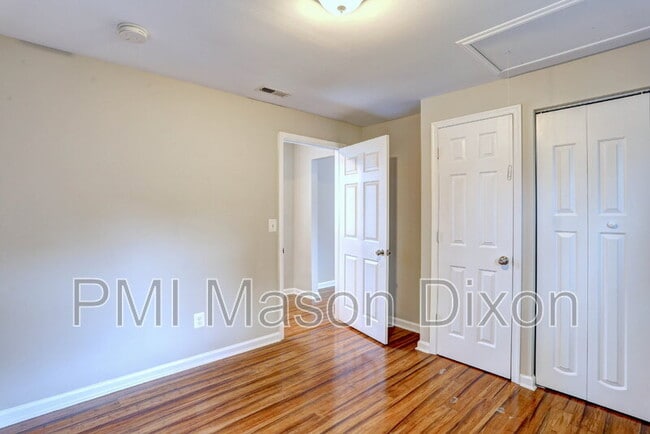Building Photo - 1651 Elkridge Dr