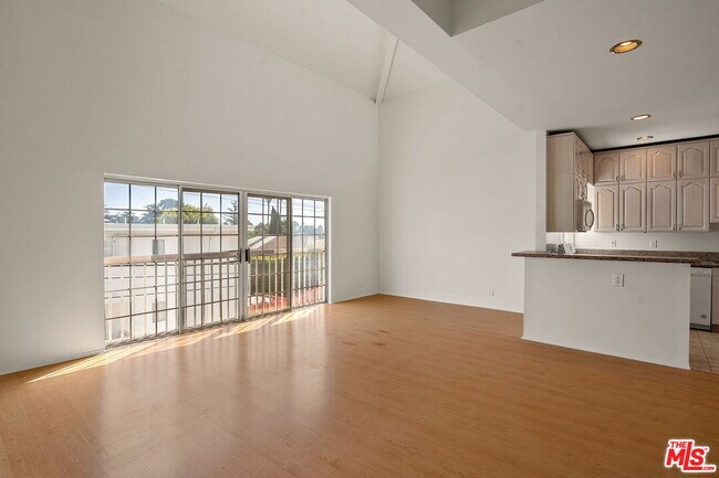 Building Photo - 923 Euclid St