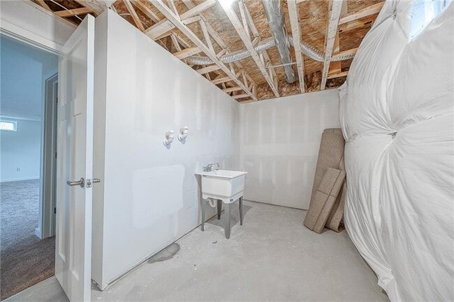 Building Photo - 123 Foxhound Dr