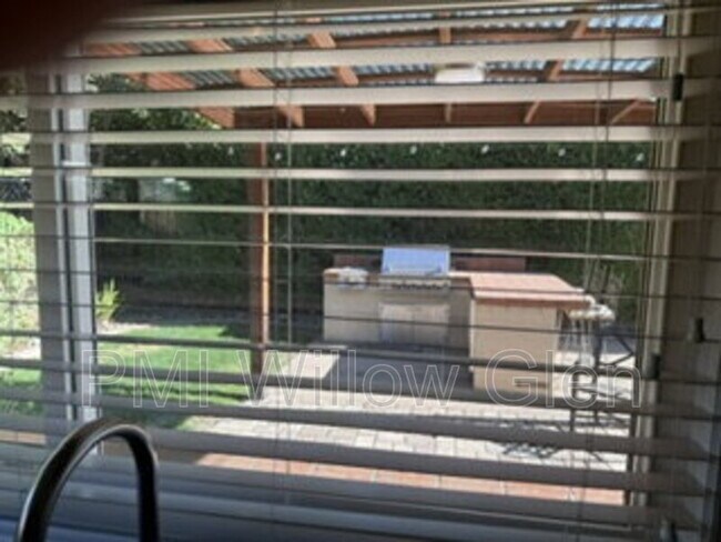Building Photo - 536 Curie Dr