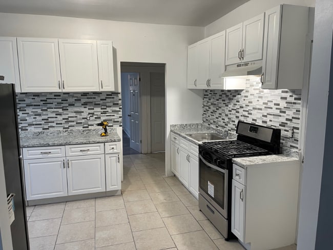 Building Photo - 14 N 12th St