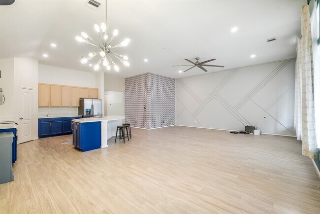 Building Photo - 8123 Cheyenne Hills Trail