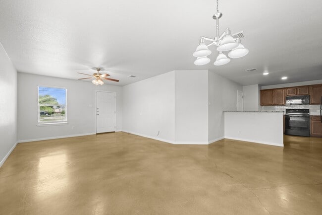 Building Photo - 1809 Indian Trail Dr