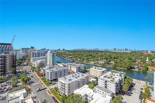 Building Photo - 3737 Collins Ave