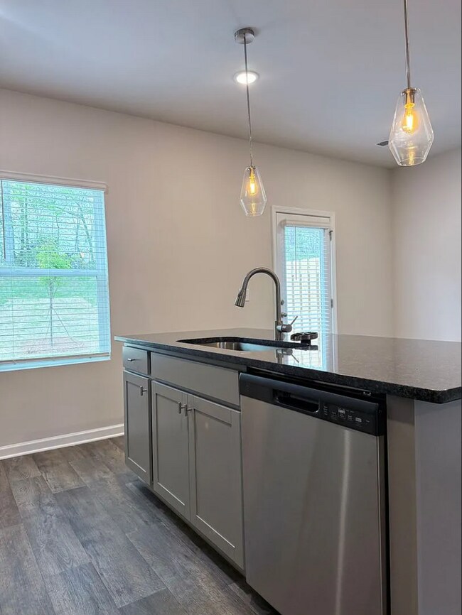 Building Photo - 3 Bed Townhome For Lease At The Hamlet At Wyndham