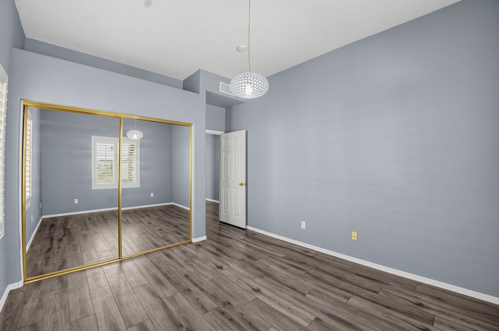 Building Photo - 205 N 74th St
