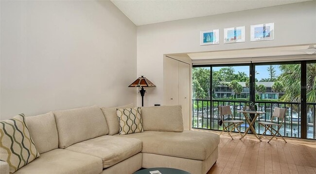 Building Photo - 1611 Clower Creek Dr