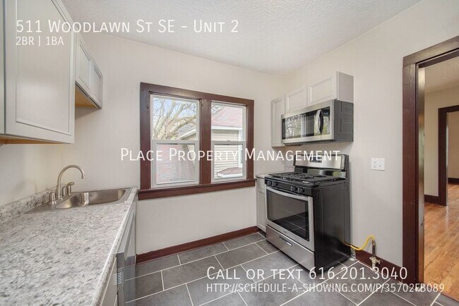 Building Photo - 511 Woodlawn St SE