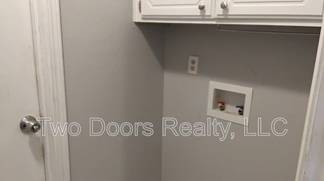 Building Photo - 7110 NW 30th Terrace