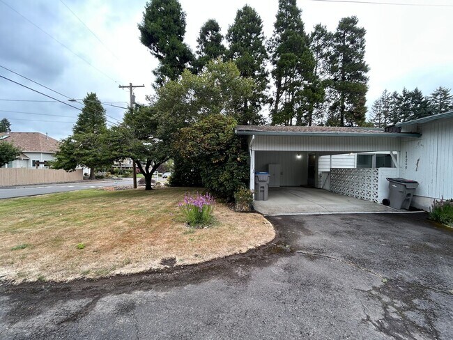 Building Photo - sw114th