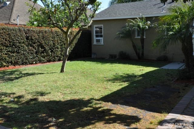 backyard - 4740 Sawtelle Blvd