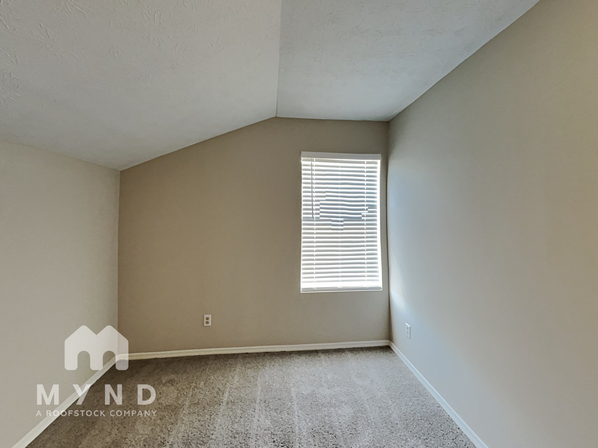 Building Photo - 135 Kimberly Creek Pl
