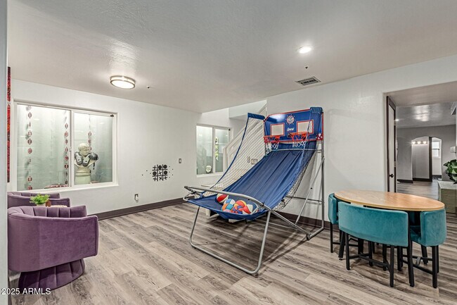 Building Photo - 12528 N 78th St