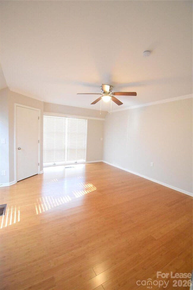 Building Photo - 4201 University Dr