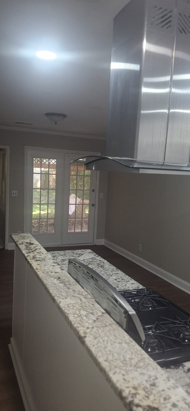 Building Photo - 5740 Pilgrim Ave