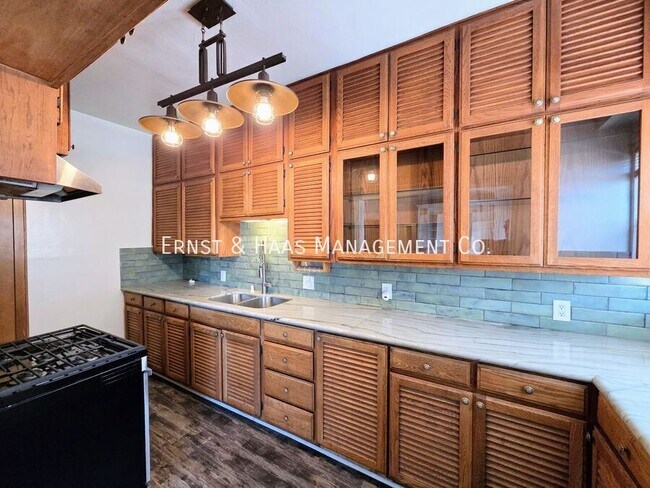 Building Photo - 1030 E Ocean Blvd