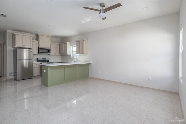 Building Photo - 22 Galveston Ave