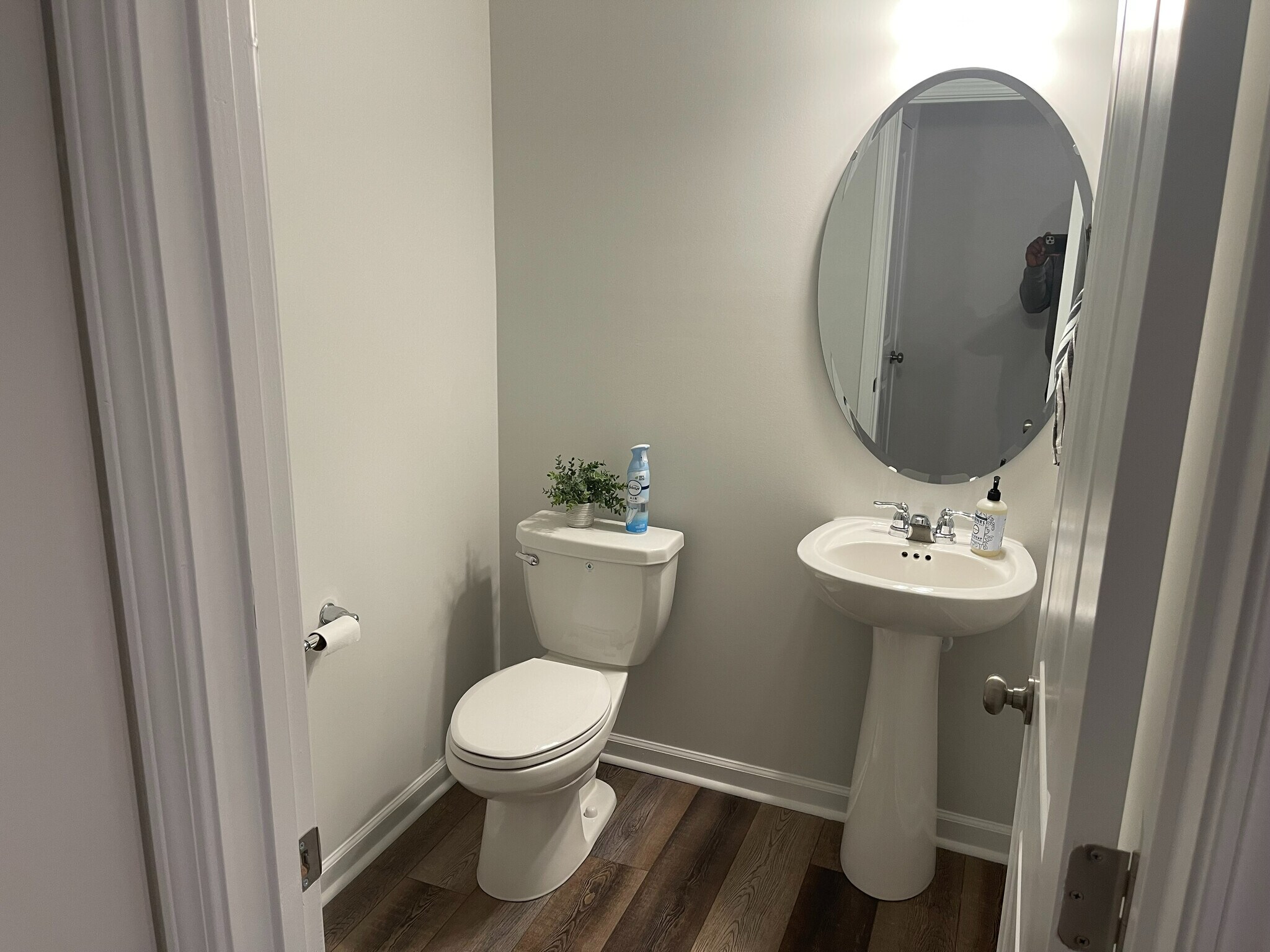 Building Photo - Room in Townhome on Astor Elgin St