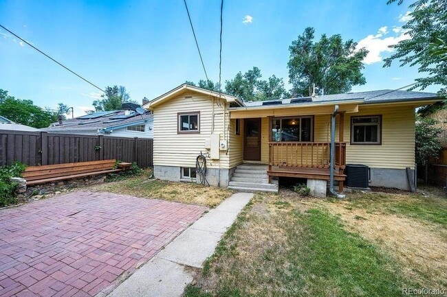 Building Photo - 2285 Gray St