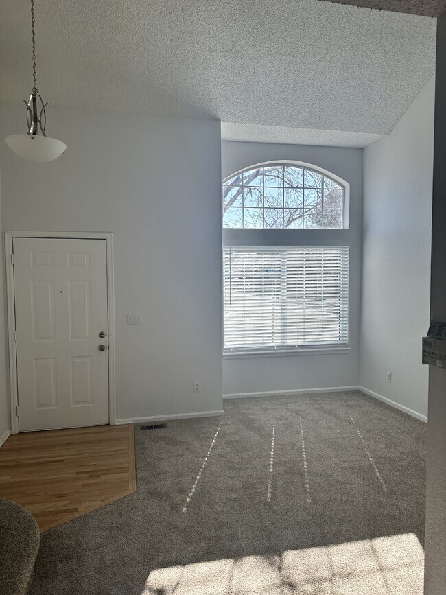 Building Photo - All yard care included! Great community am...