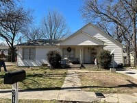 Building Photo - 317 Ritchey St