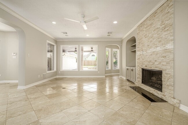 Building Photo - 6331 Collina Springs Ct