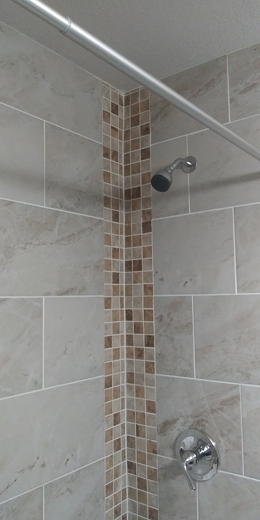 Shower - 701 E Hanlon St