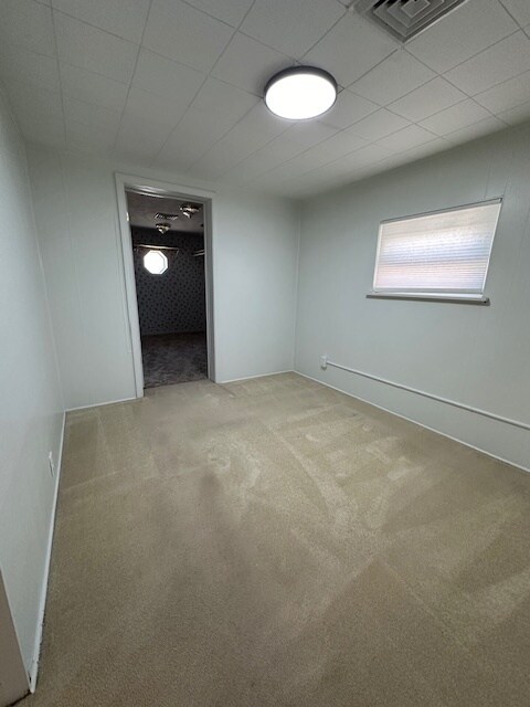 Building Photo - 818 N Edgewater Dr