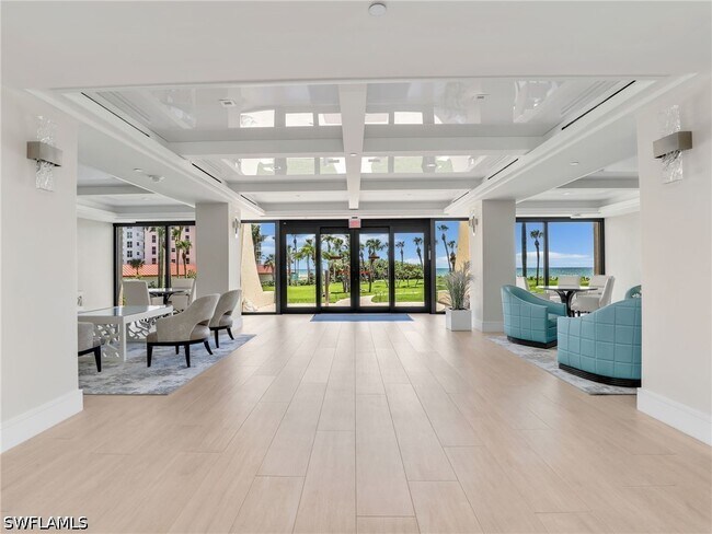 Building Photo - 10951 Gulf Shore Dr