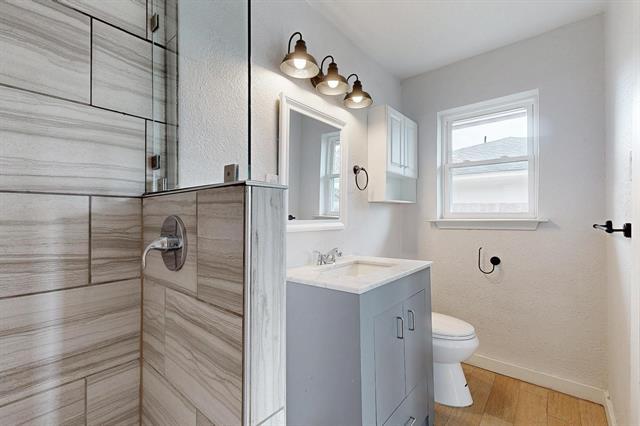 Building Photo - 2812 San Medina Ave