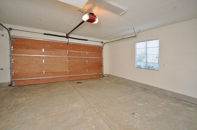 Building Photo - 3BD Home with Amazing Panoramic Ocean Views!