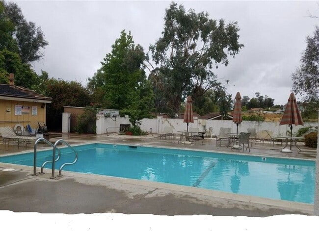 Building Photo - 3 Bed, 2 Bath home in Murrieta