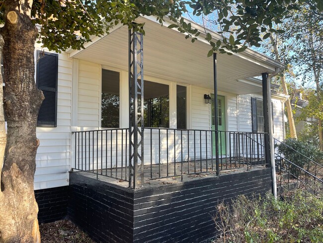 Primary Photo - Available Now!!! Beautifully renovated Nor...