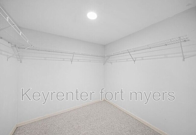 Building Photo - 3052 Kings Lake Blvd