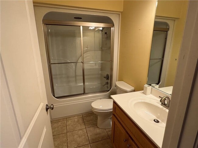 Building Photo - 72 Terrace Way