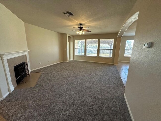 Building Photo - 401 Silent Spring Dr