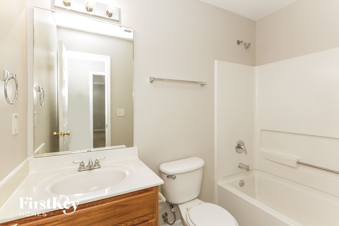 Building Photo - 4329 Canipe Dr