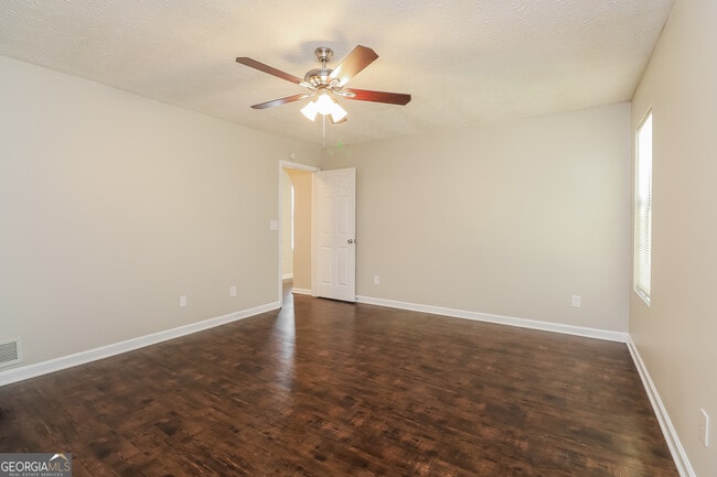 Building Photo - 507 Heritage Ridge Dr